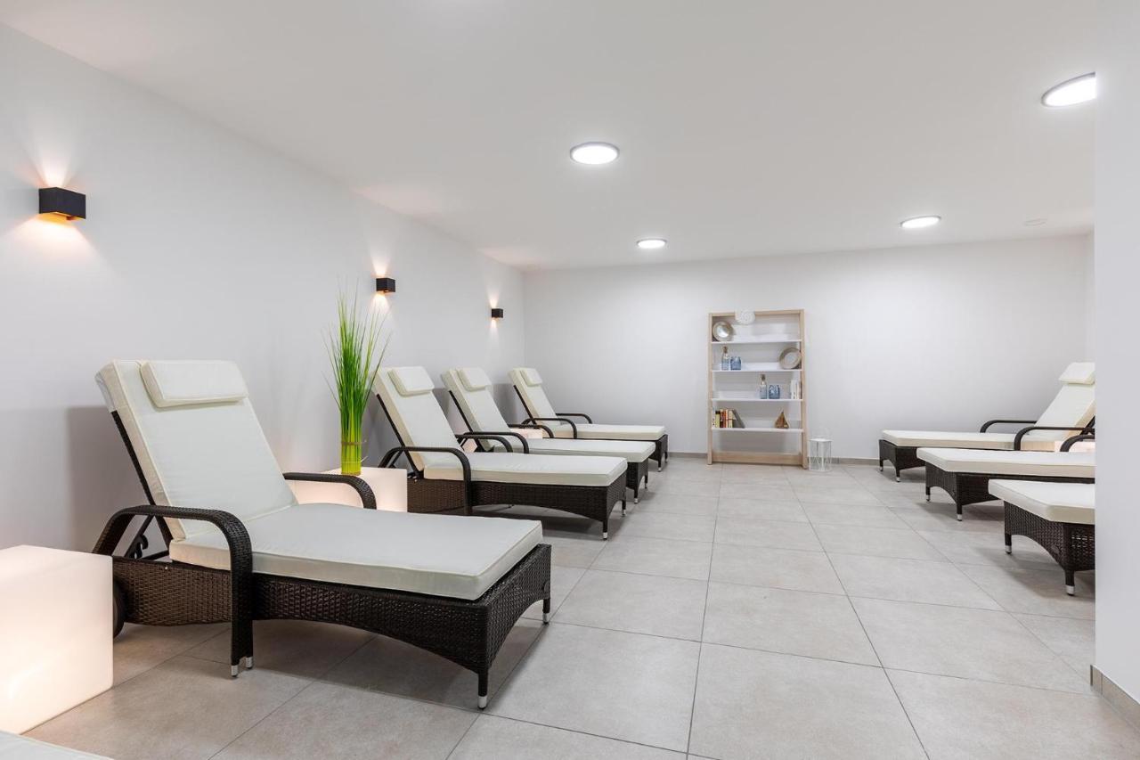 Aparthotel Ostseeallee Aparthotel Ostseeallee 3-19 بولتينهاجين المظهر الخارجي الصورة